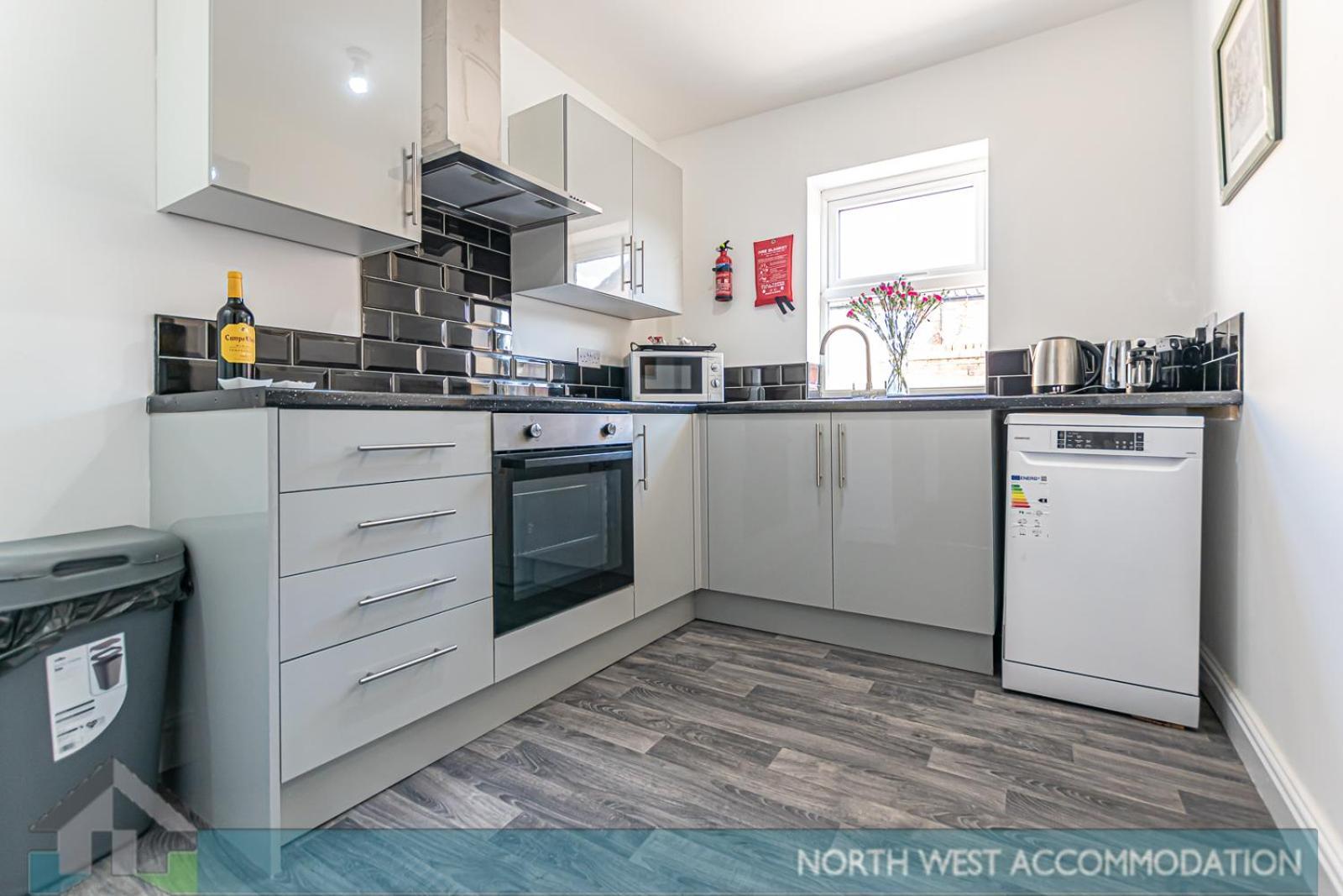 Relocation Or Family Stay 3Br Home In Warrington Extérieur photo